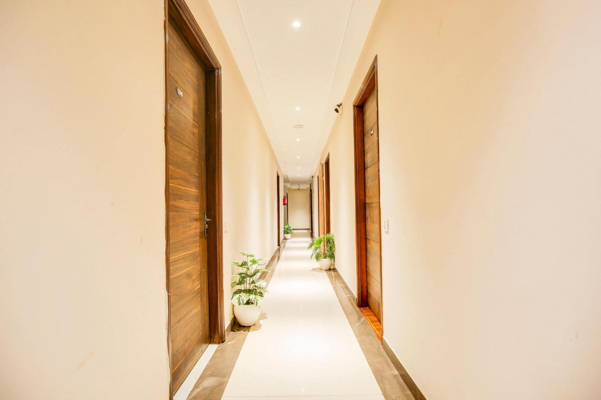 Super Townhouse Grand Fortune Amritsar Exterior foto